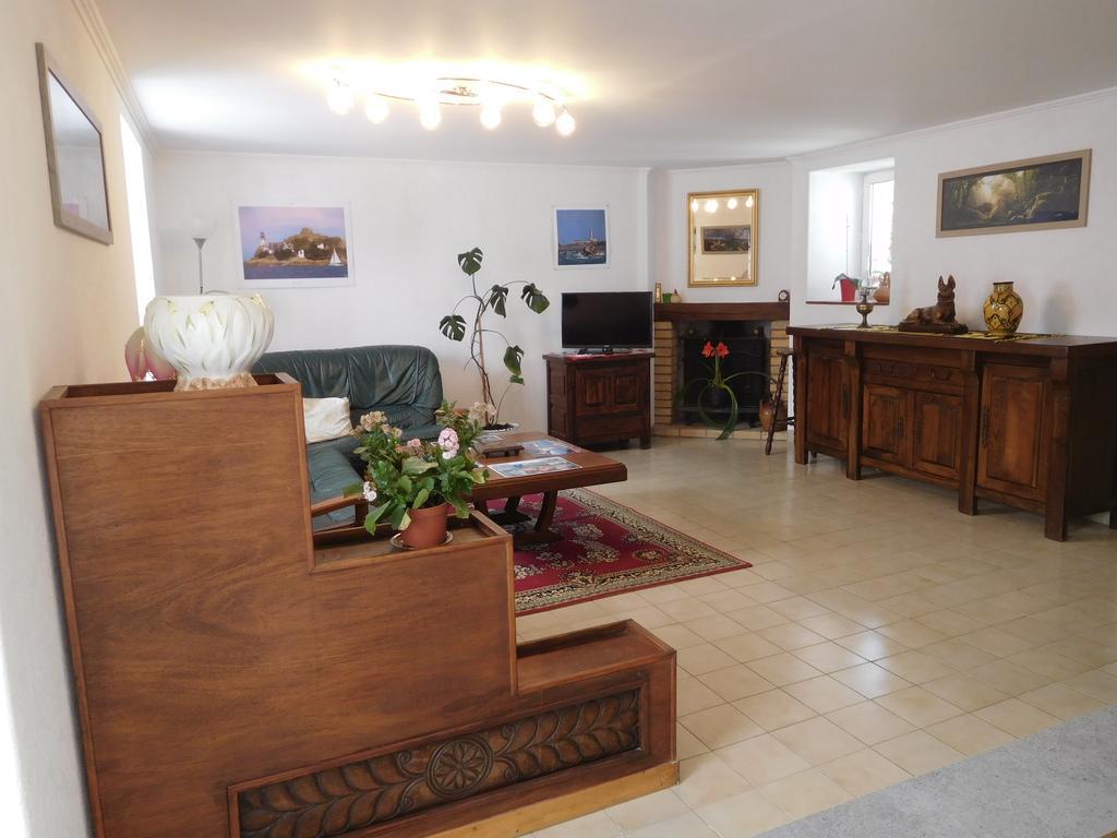 Les Gites De Kerroyal Garlan Εξωτερικό φωτογραφία